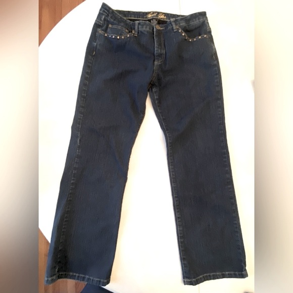 Bill Blass Boot Cut Jeans - Picture 2 of 5